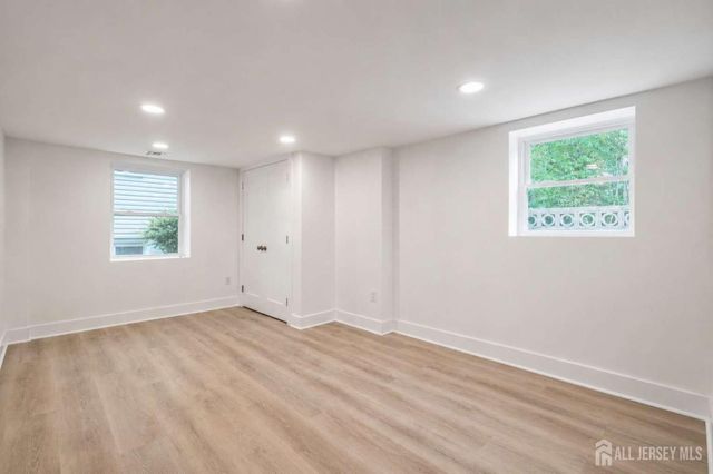 864 Court Street, Woodbridge Proper, NJ 07095