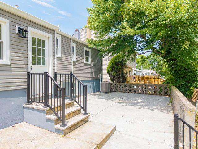 864 Court Street, Woodbridge Proper, NJ 07095