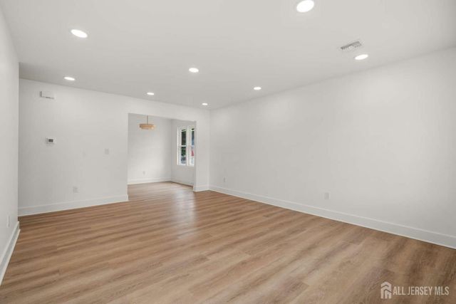 864 Court Street, Woodbridge Proper, NJ 07095