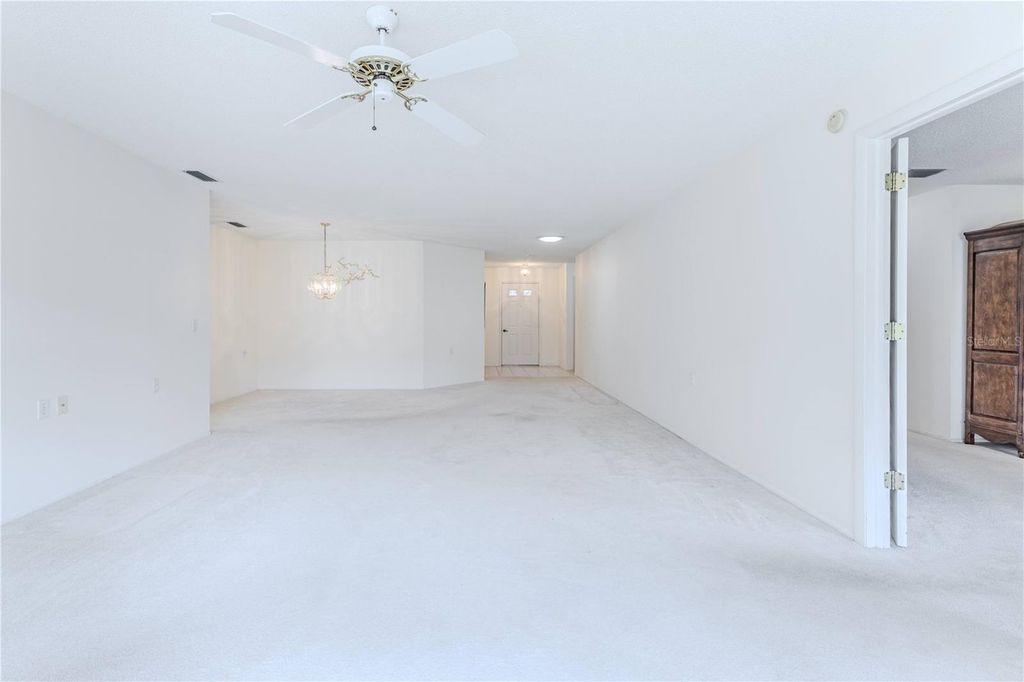 Image 13 of property listing at 3100 APPLEBLOSSOM TRAIL, Spring Hill, FL 34606