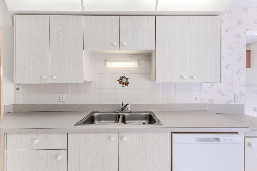 Image 18 of property listing at 3100 APPLEBLOSSOM TRAIL, Spring Hill, FL 34606