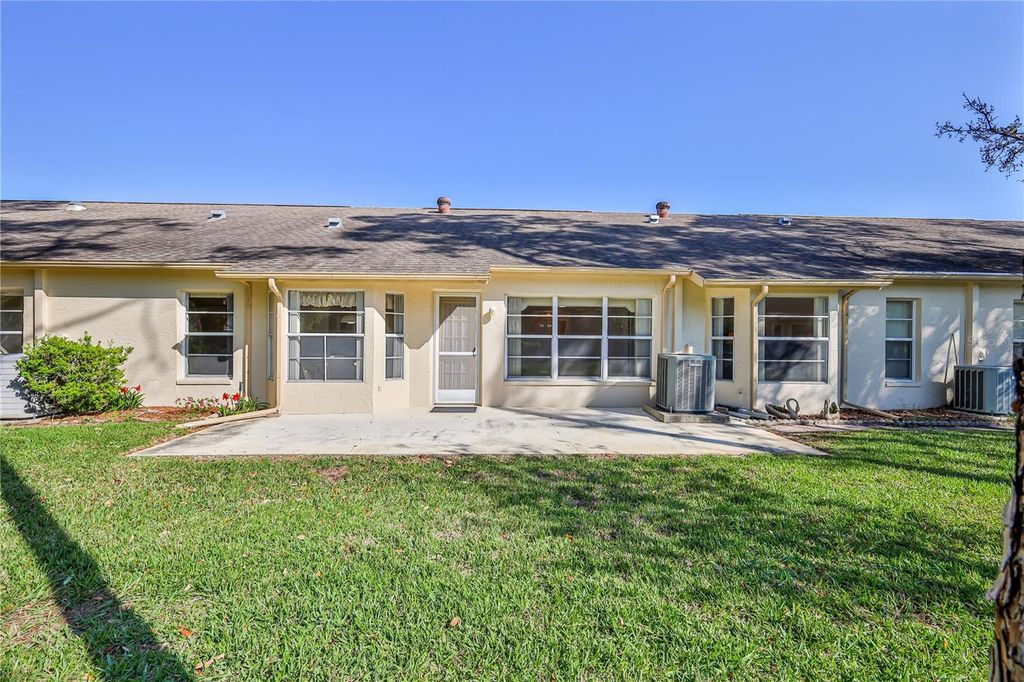 Image 37 of property listing at 3100 APPLEBLOSSOM TRAIL, Spring Hill, FL 34606