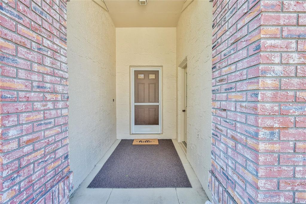 Image 6 of property listing at 3100 APPLEBLOSSOM TRAIL, Spring Hill, FL 34606