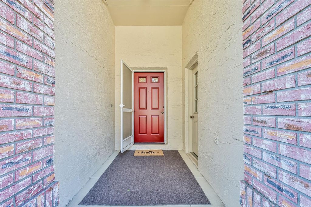 Image 7 of property listing at 3100 APPLEBLOSSOM TRAIL, Spring Hill, FL 34606