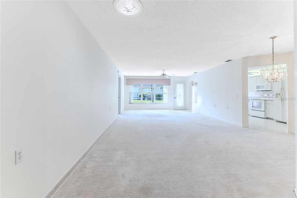 Image 9 of property listing at 3100 APPLEBLOSSOM TRAIL, Spring Hill, FL 34606