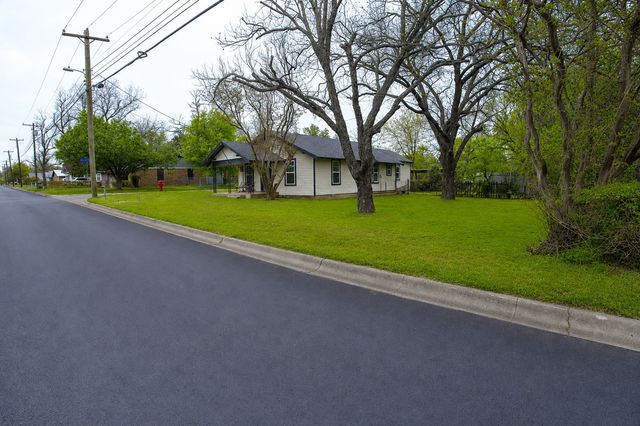 501 Eureka Street, Weatherford, TX 76086