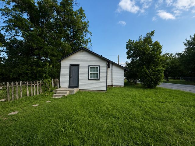 501 Eureka Street, Weatherford, TX 76086