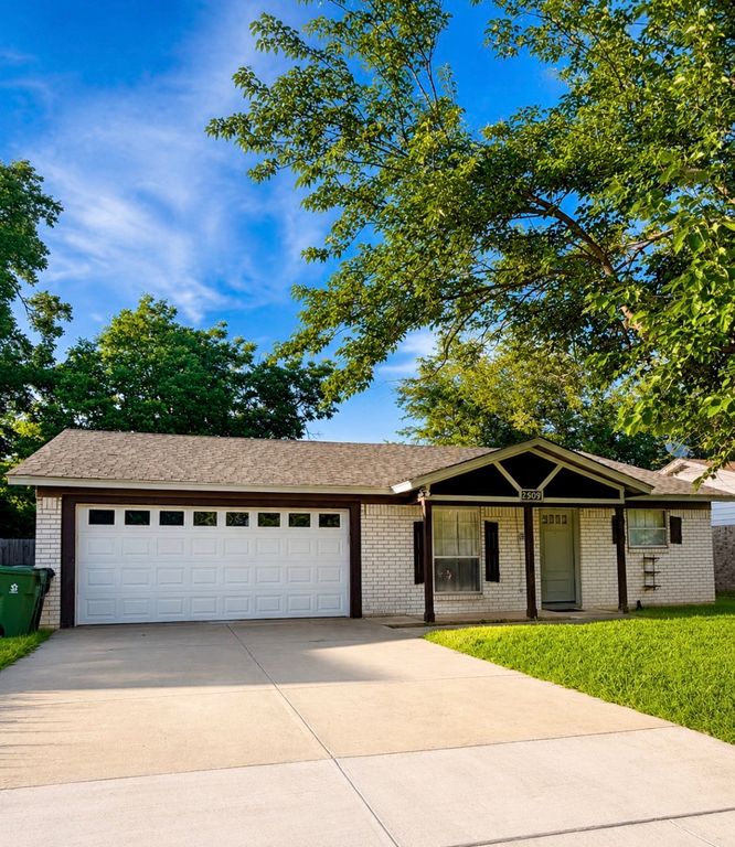 2509 Reever Street, Arlington, TX 76010