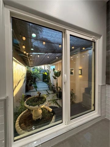 6250 Aura Avenue, Tarzana, CA 91335