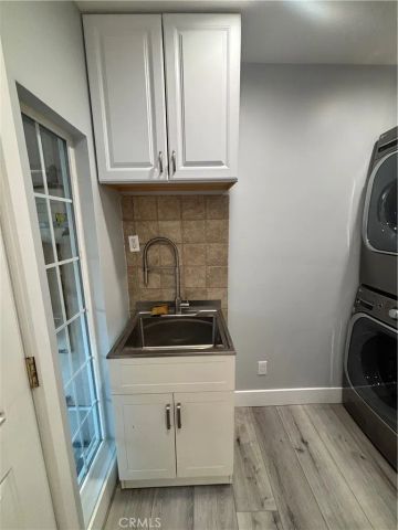 6250 Aura Avenue, Tarzana, CA 91335