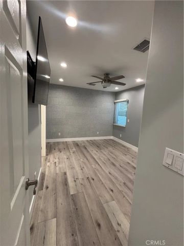 6250 Aura Avenue, Tarzana, CA 91335
