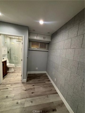6250 Aura Avenue, Tarzana, CA 91335