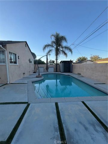 6250 Aura Avenue, Tarzana, CA 91335
