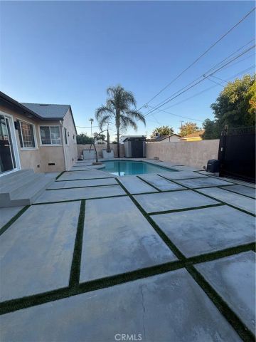 6250 Aura Avenue, Tarzana, CA 91335