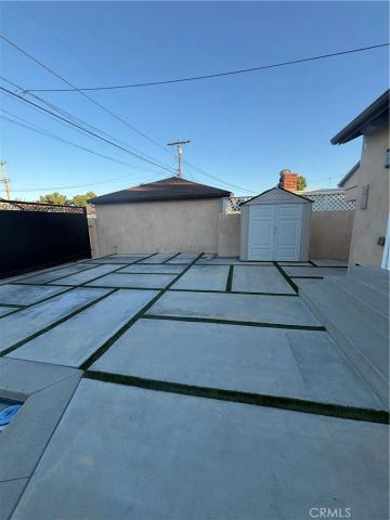 6250 Aura Avenue, Tarzana, CA 91335