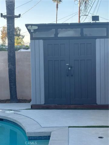 6250 Aura Avenue, Tarzana, CA 91335