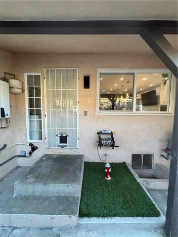 6250 Aura Avenue, Tarzana, CA 91335