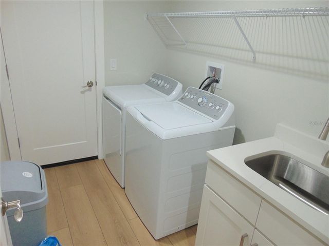 451 TANAGER ROAD, Venice, FL 34293