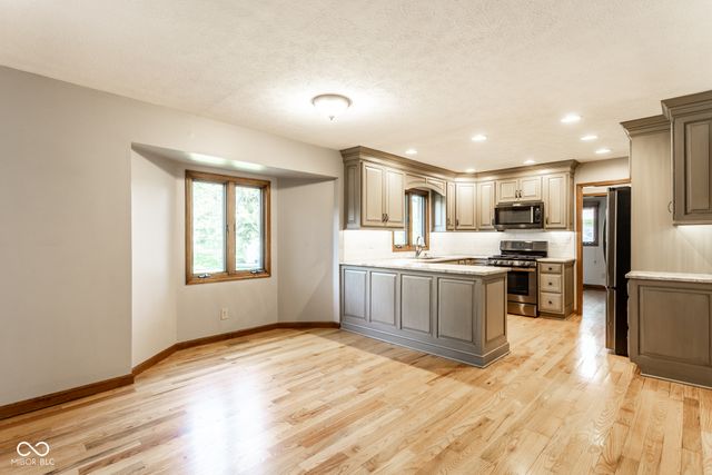 258 Adrienne Drive, Greenwood, IN 46142