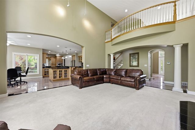 4402 Oak Leaf Court NE, Cedar Rapids, IA 52411
