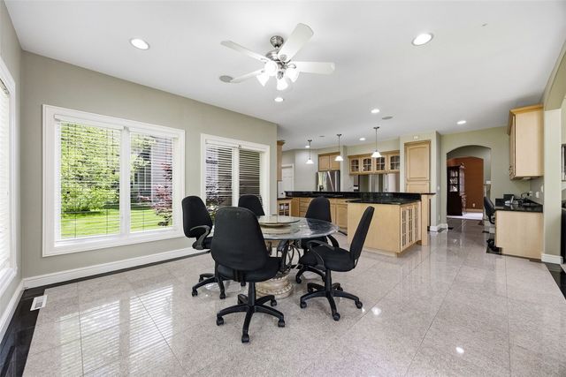 4402 Oak Leaf Court NE, Cedar Rapids, IA 52411
