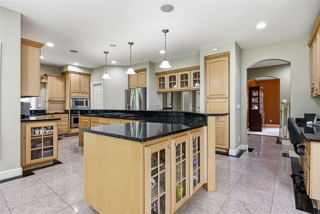 4402 Oak Leaf Court NE, Cedar Rapids, IA 52411