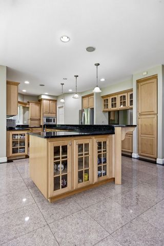 4402 Oak Leaf Court NE, Cedar Rapids, IA 52411