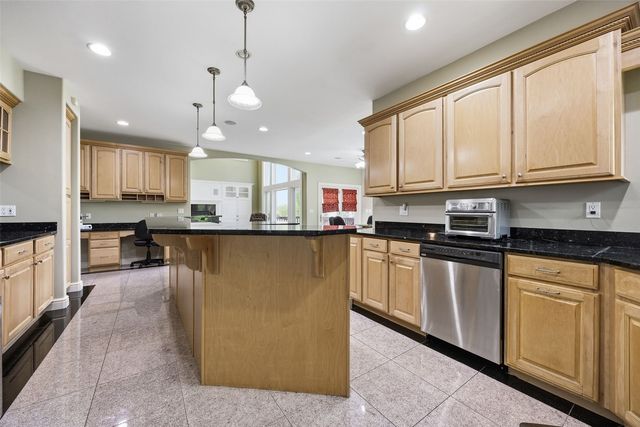 4402 Oak Leaf Court NE, Cedar Rapids, IA 52411