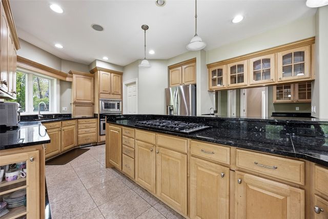 4402 Oak Leaf Court NE, Cedar Rapids, IA 52411