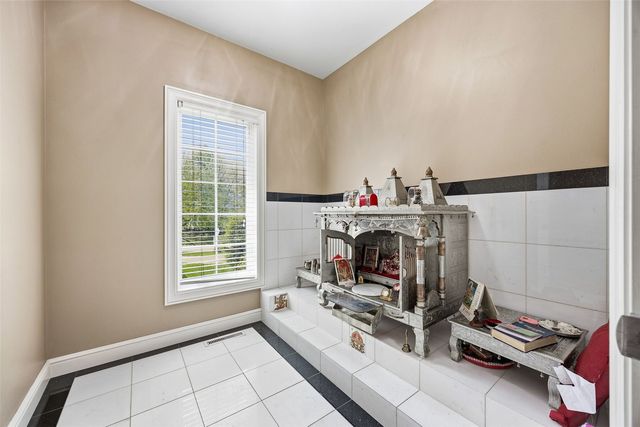 4402 Oak Leaf Court NE, Cedar Rapids, IA 52411