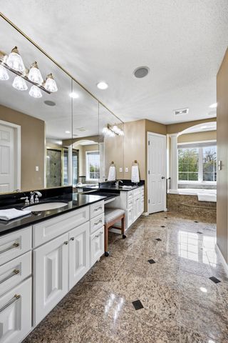 4402 Oak Leaf Court NE, Cedar Rapids, IA 52411