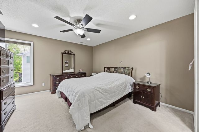 4402 Oak Leaf Court NE, Cedar Rapids, IA 52411