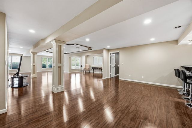4402 Oak Leaf Court NE, Cedar Rapids, IA 52411