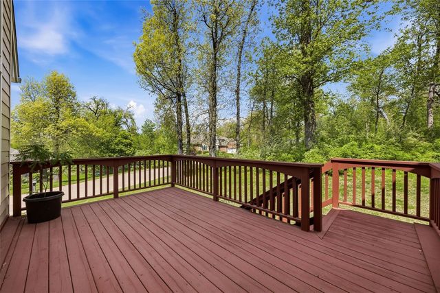 4402 Oak Leaf Court NE, Cedar Rapids, IA 52411