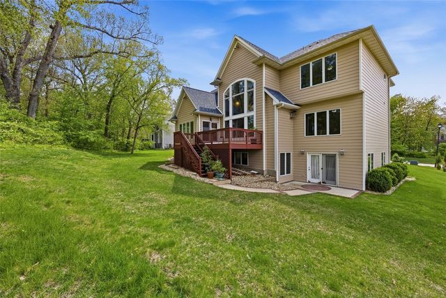 4402 Oak Leaf Court NE, Cedar Rapids, IA 52411
