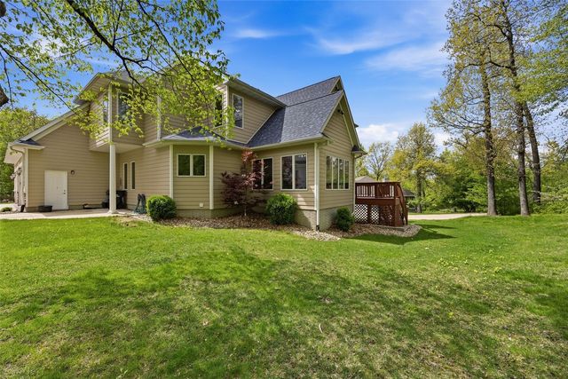 4402 Oak Leaf Court NE, Cedar Rapids, IA 52411