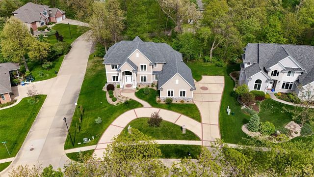 4402 Oak Leaf Court NE, Cedar Rapids, IA 52411