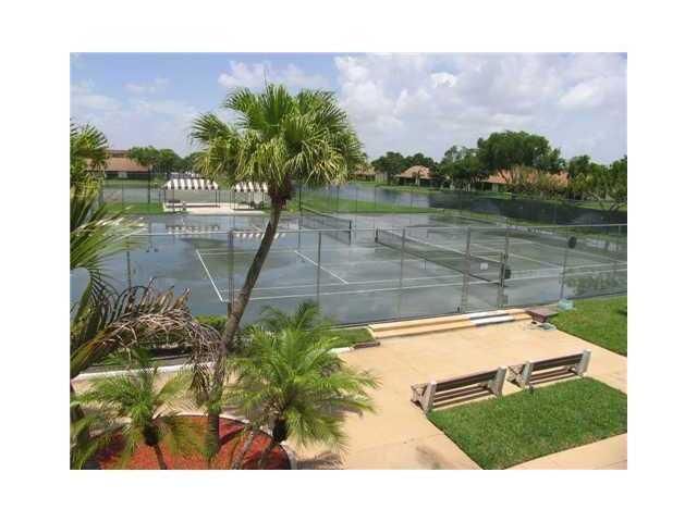 7831 Willow Spring Drive 526, Lake Worth, FL 33467