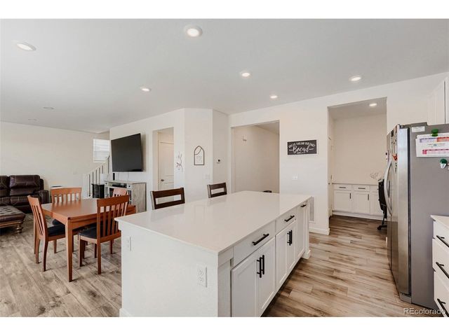 46557 Sunrise Ct, Bennett, CO 80102