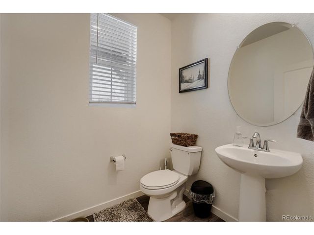 46557 Sunrise Ct, Bennett, CO 80102