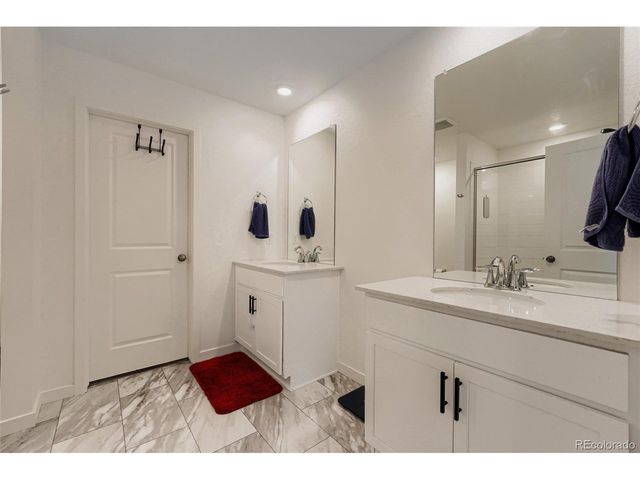 46557 Sunrise Ct, Bennett, CO 80102