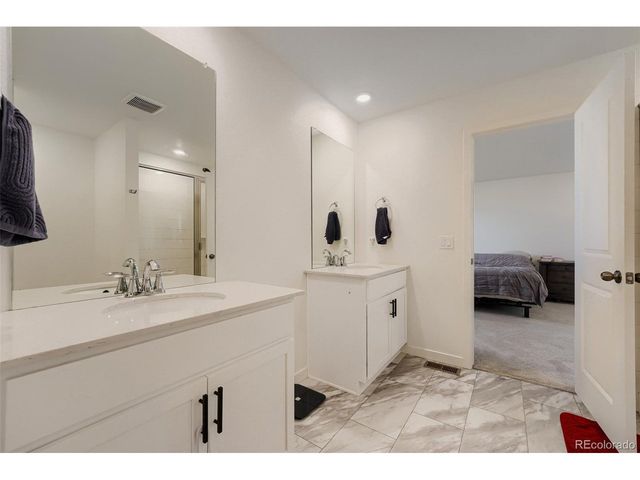 46557 Sunrise Ct, Bennett, CO 80102