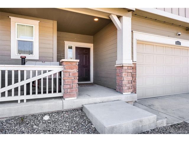 46557 Sunrise Ct, Bennett, CO 80102