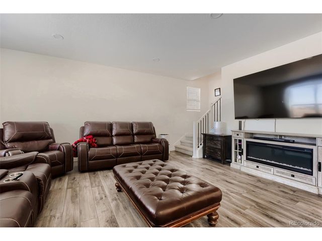 46557 Sunrise Ct, Bennett, CO 80102