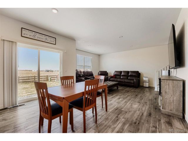 46557 Sunrise Ct, Bennett, CO 80102