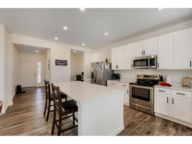 46557 Sunrise Ct, Bennett, CO 80102