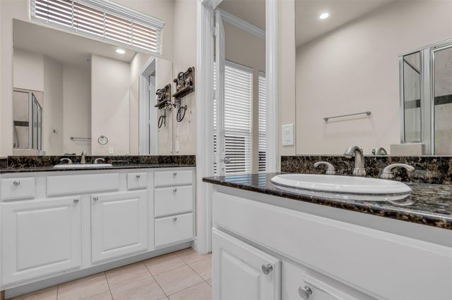 2835 Clinton Drive, Houston, TX 77020