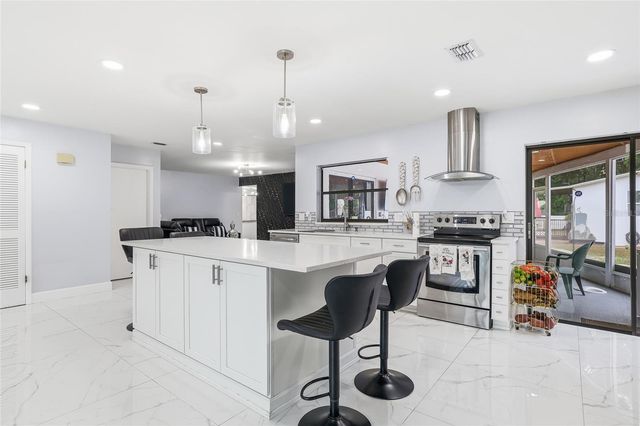 5312 BLACK PINE DRIVE, Tampa, FL 33624