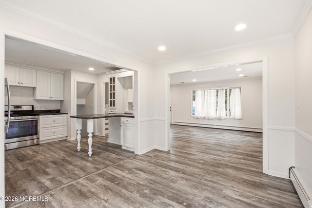 17 Ridgewood Drive, Toms River, NJ 08755