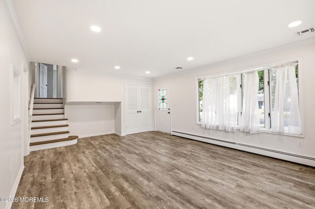 17 Ridgewood Drive, Toms River, NJ 08755